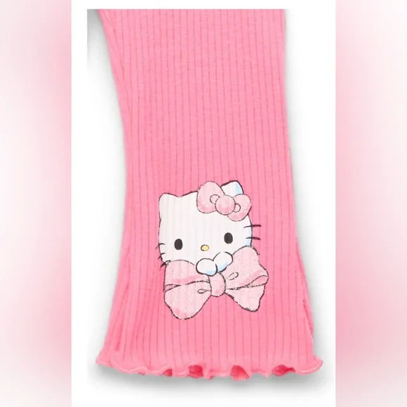 Hello Kitty Baby Outfit - Size 6-9 Months - Picture 3 of 9